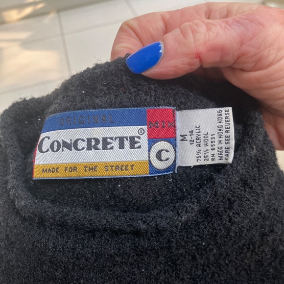 Girls sweater with argyle pattern. - Picture 4 of 4